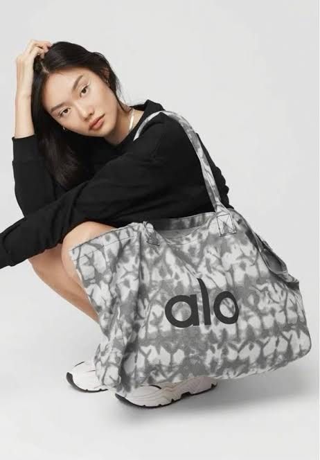 Alo Yoga Tote bag