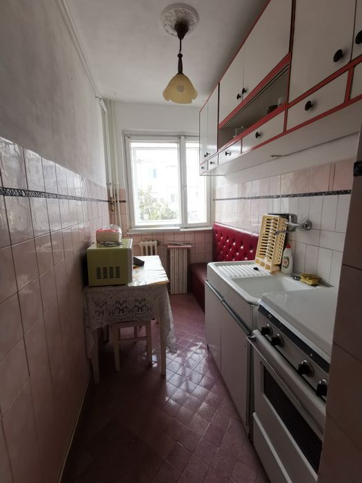 De vânzare: apartament Constanța KM 4-5, 3 camere, semidecomandat,