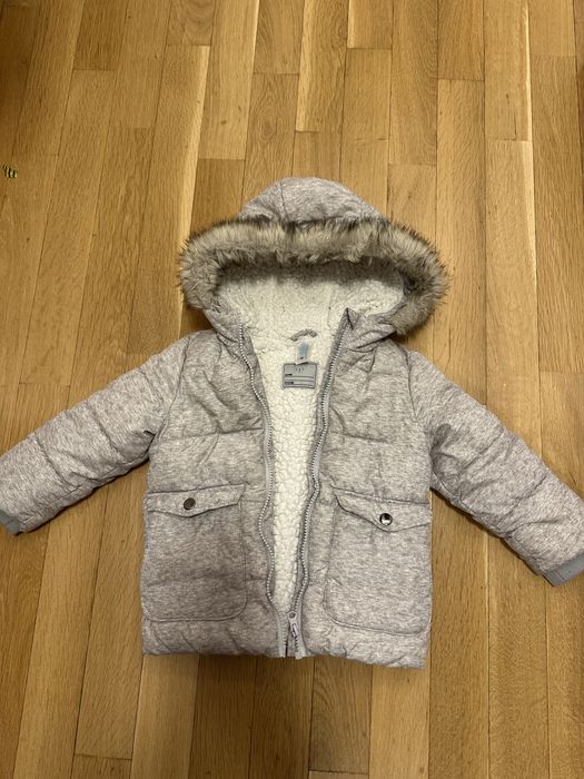 Geaca iarna imblanita marime 92 2-4 ani C&A
