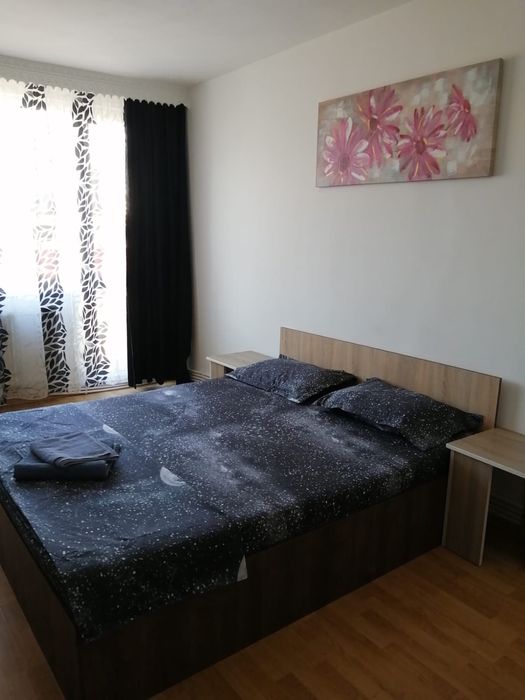 Inchiriez garsoniere ultracentral pe termen scurt .