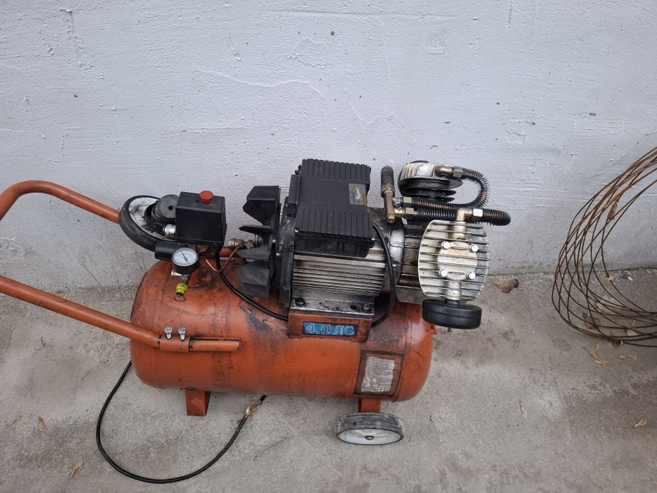 Компрессор продам!