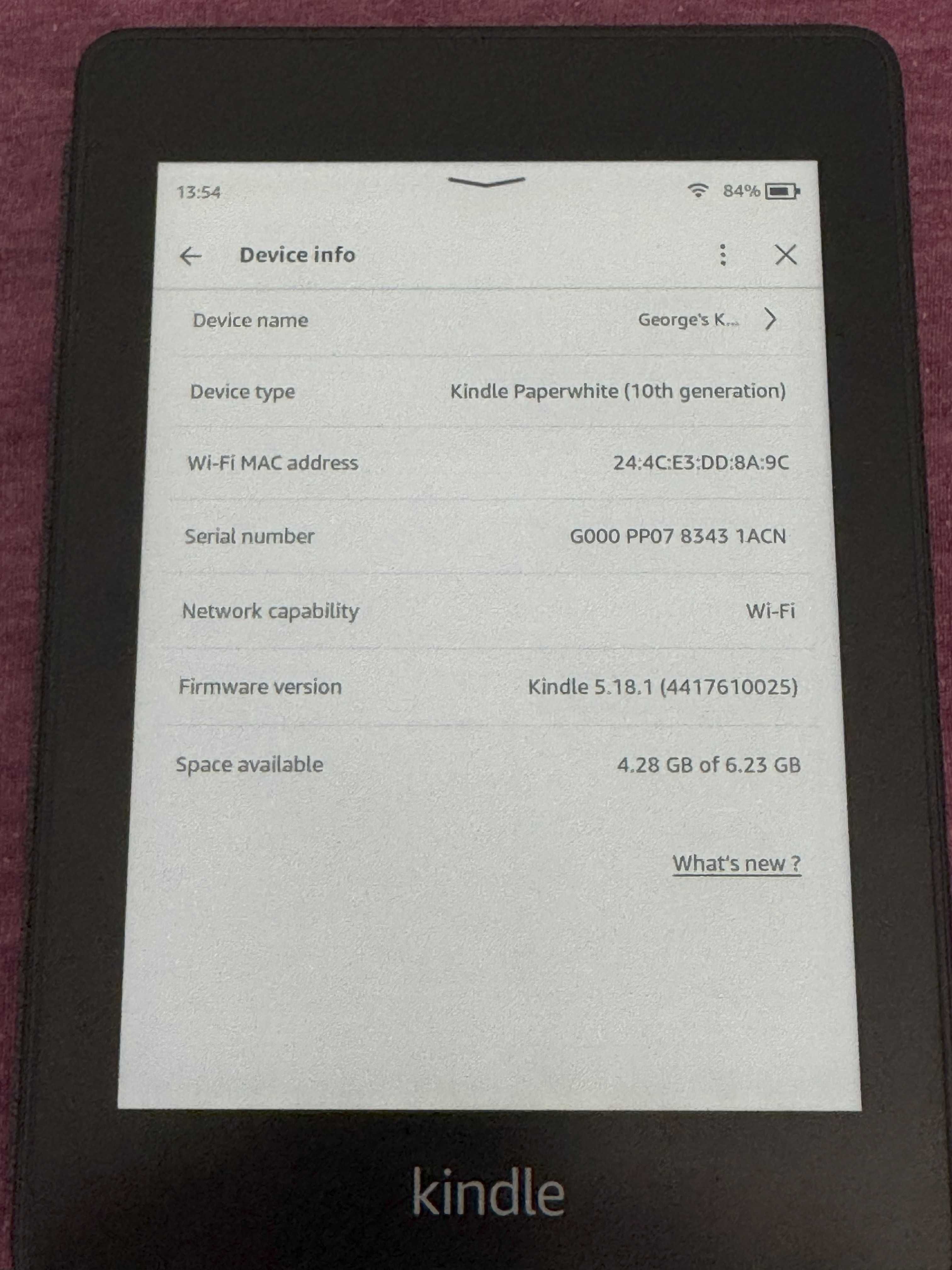 Продавам Amazon Kindle Paperwhite (2018) – 8GB + оригинален калъф
