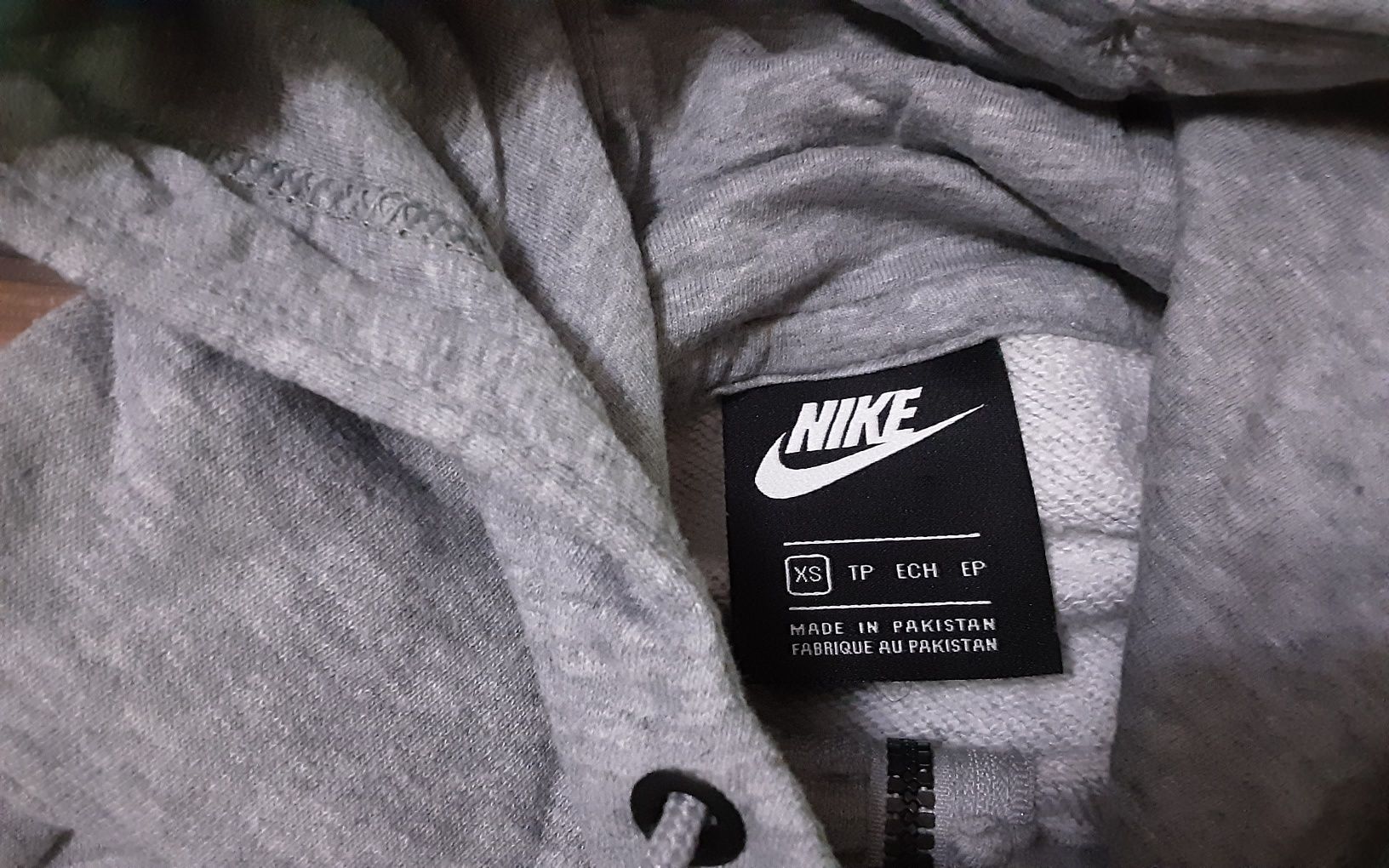 (XS) NIKE оригинални долница(69лв) и горници(69лв)