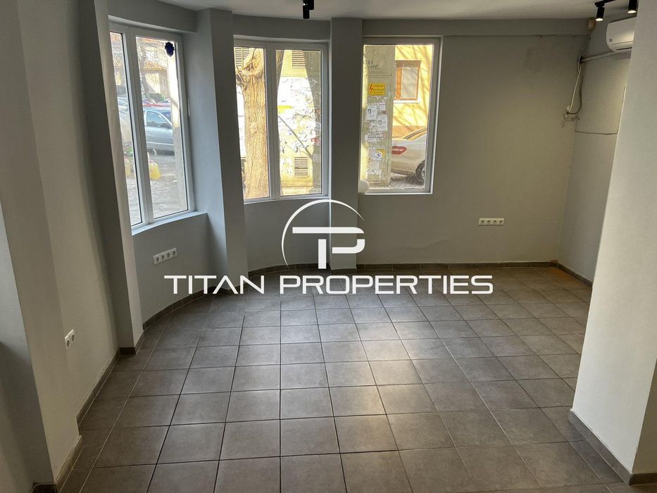 Дава се под наем Магазин в Бургас, Възраждане - 40 кв.м за 204 € - Снимка #1