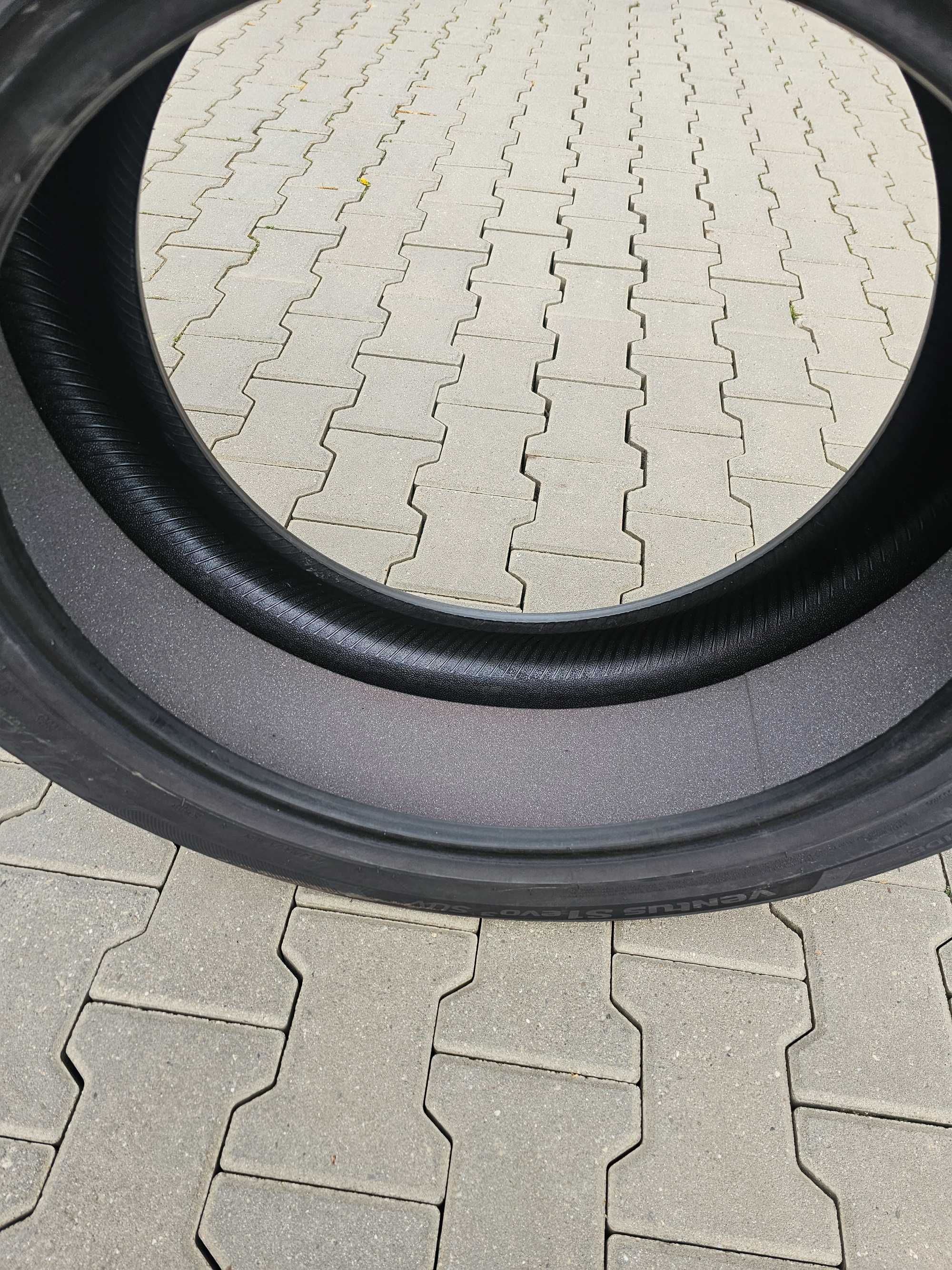 Hankook 285/45R21