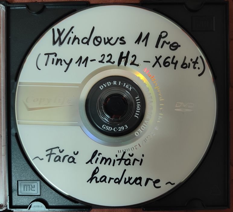 Stick usb CUSTOMIZABIL, mai am doar de 8Gb!