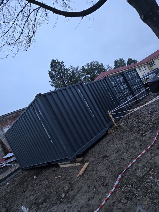 Containere de vanzare