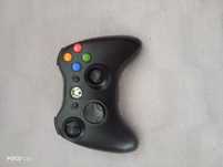Продавам джойстик за Xbox360