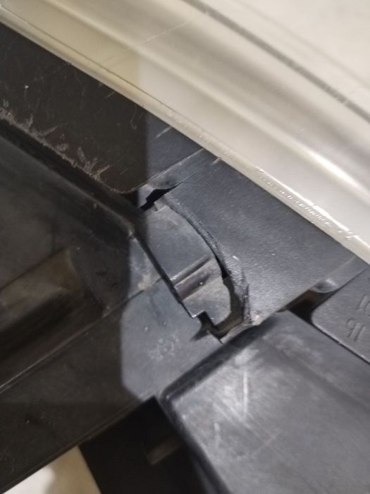 Far stanga VW Touran, 2003, 2004, 2005, 2006, cod origine OE 2K0941005B.