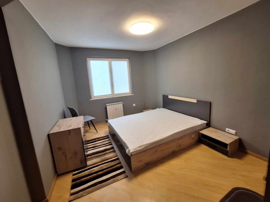 Дава се под наем Тристаен апартамент в Пловдив, Кършияка - 100 кв.м за 612 € - Снимка #6