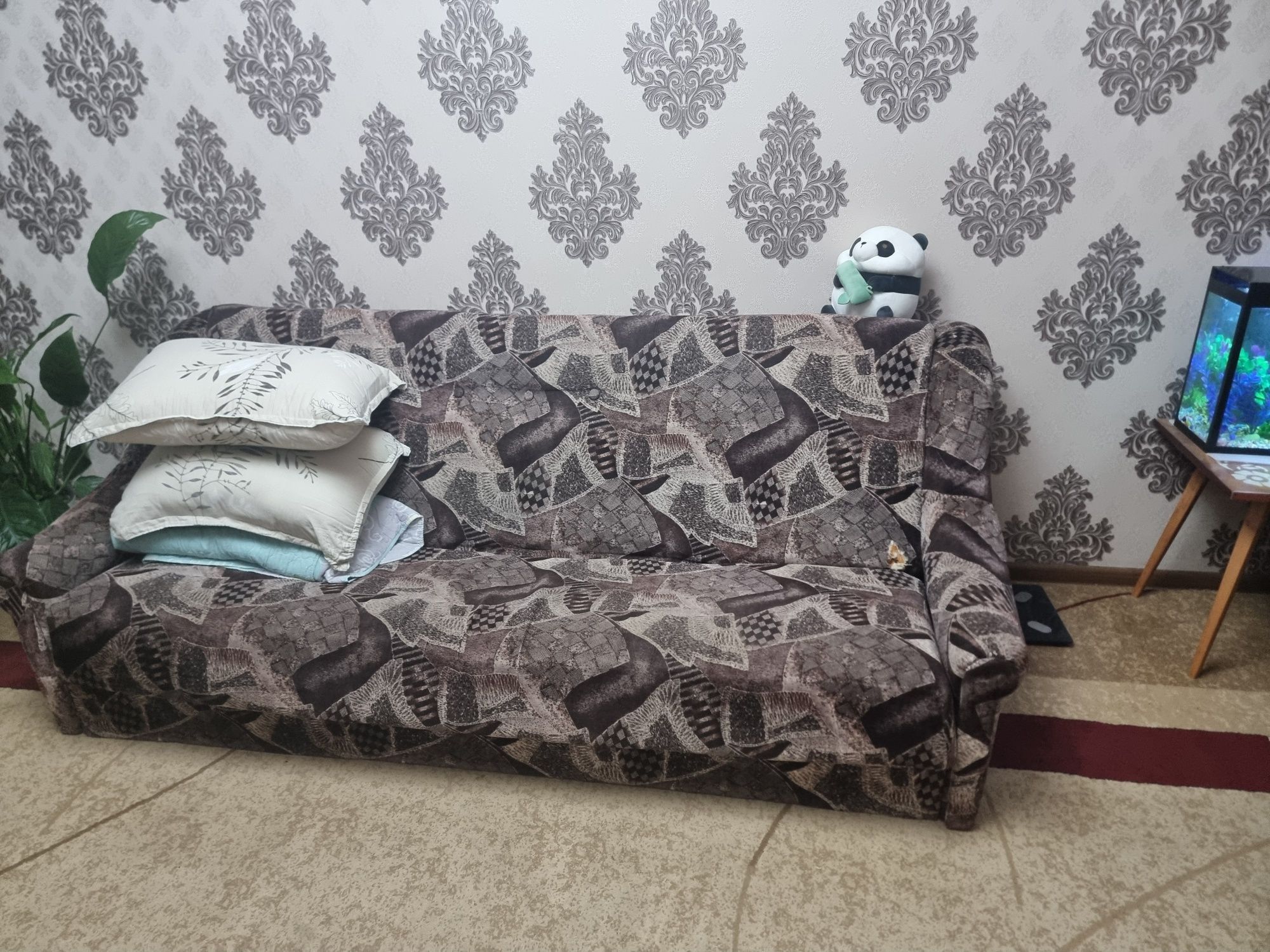 Даром диван самовывоз