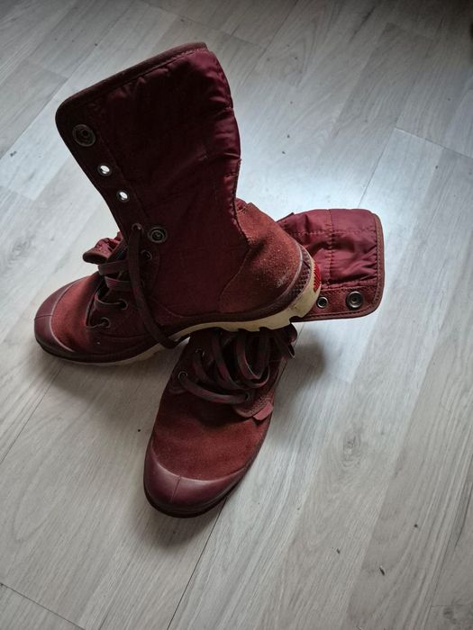 Vând ghete Palladium