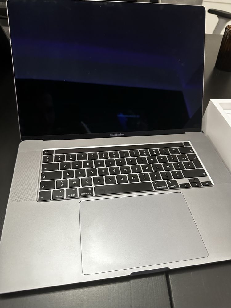 Macbook 16 2019 / I9 / 32gb / 1tb ssd / 5500m