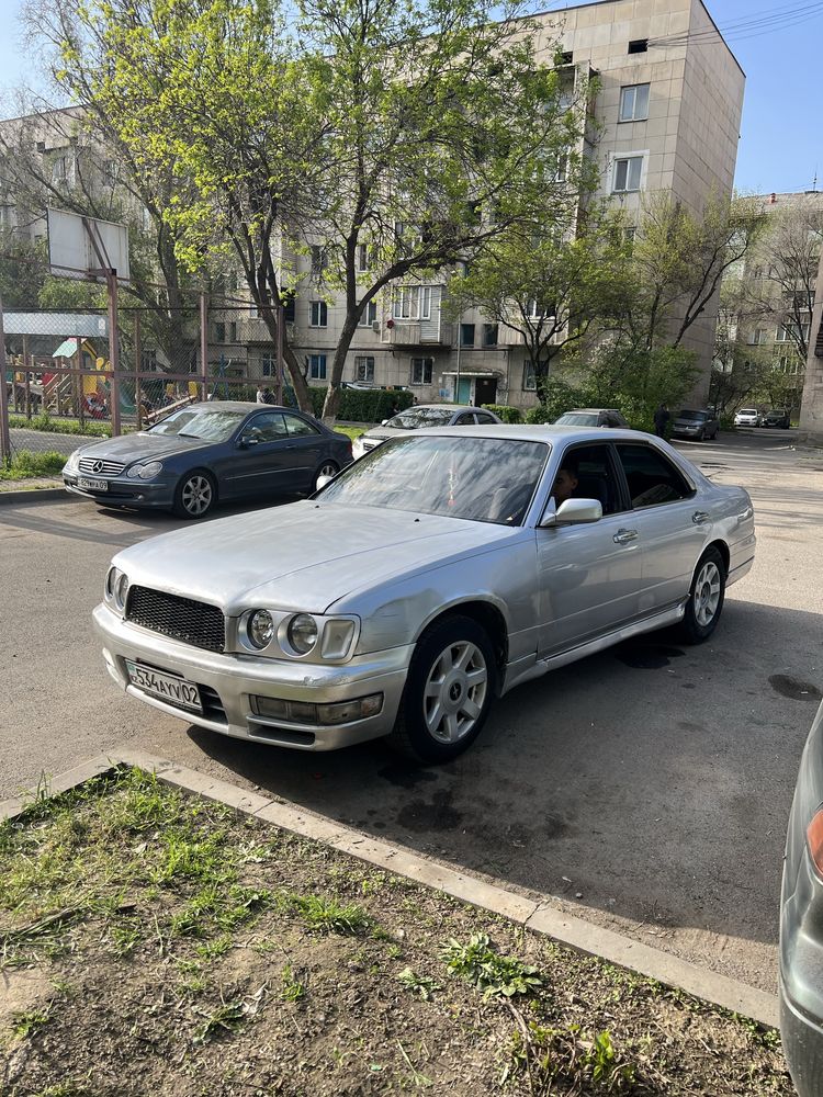 Nissan Cedric y33