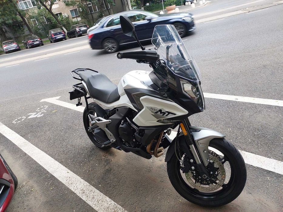Motocicleta CFMOTO 700MT ABS '24