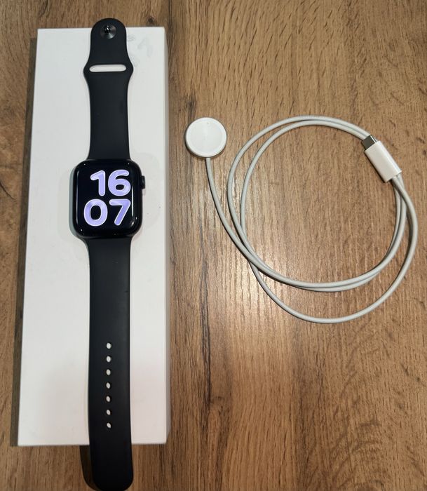 Apple Watch 9 series 45mm 100% Срочно