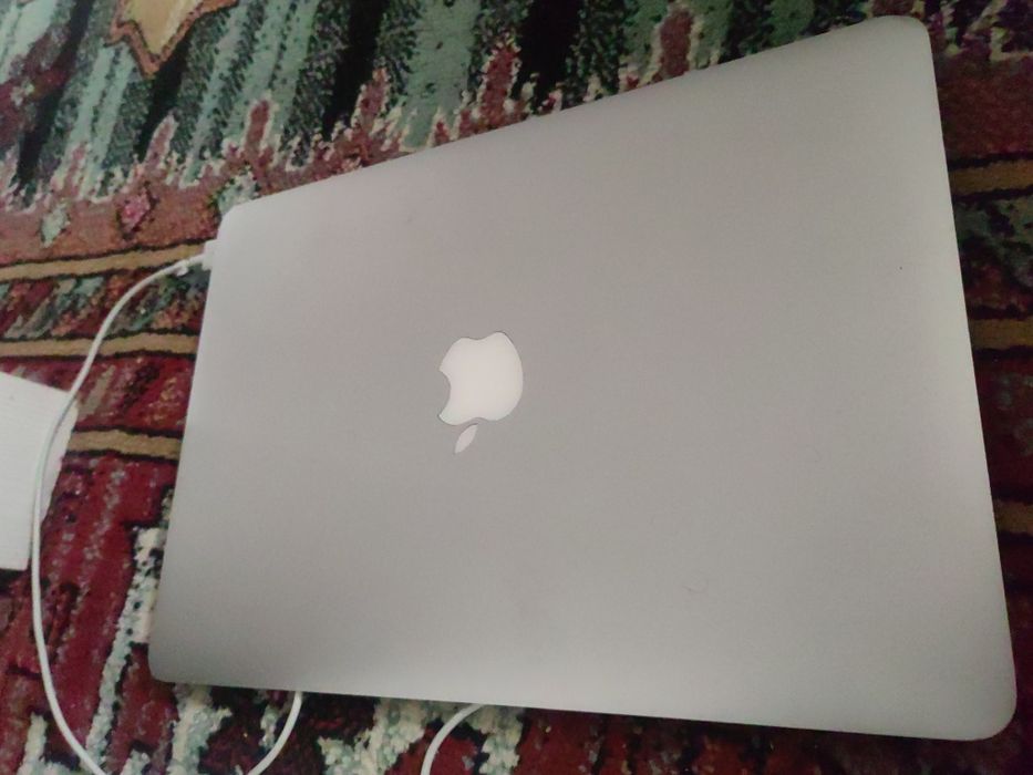 Магбук айр 2015 года