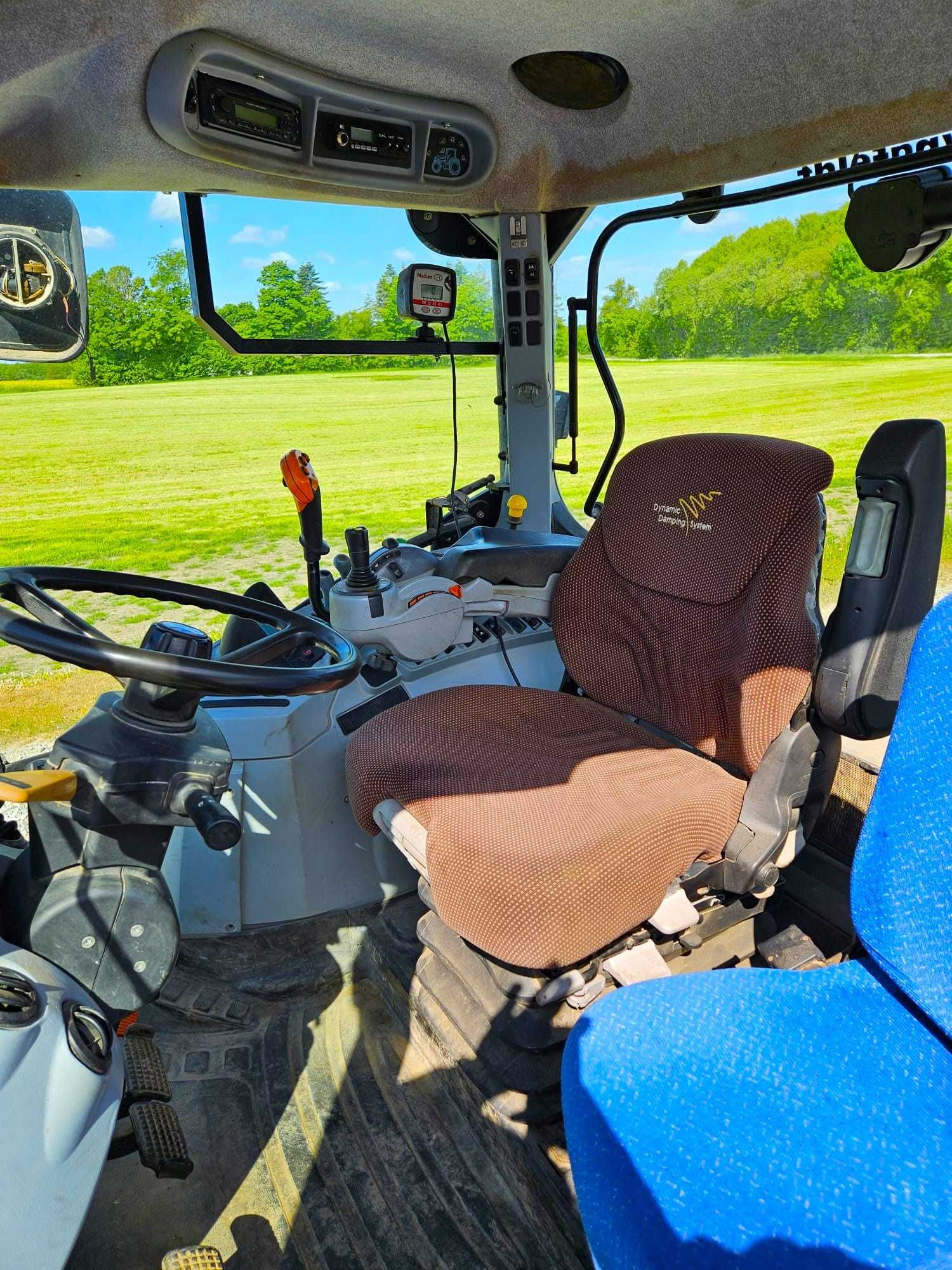 Tractor New Holland T 6070 Premium Elite 165 cp an 2012 CP John Fendt