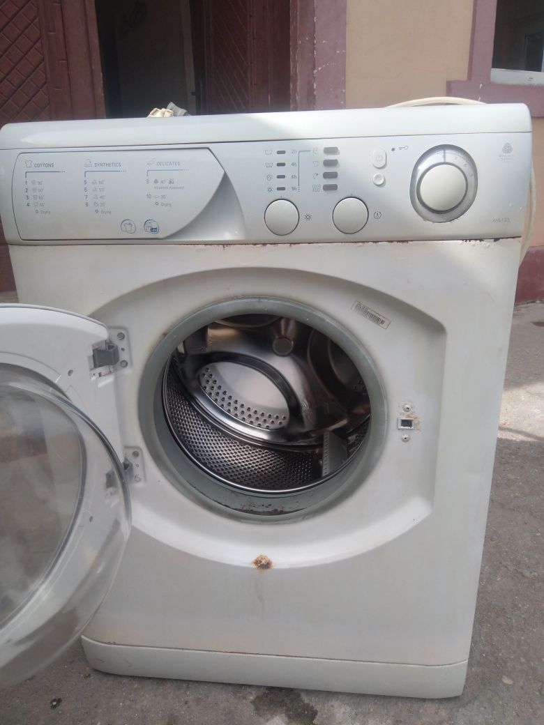 Mașina de spălat whirlpool de vânzare