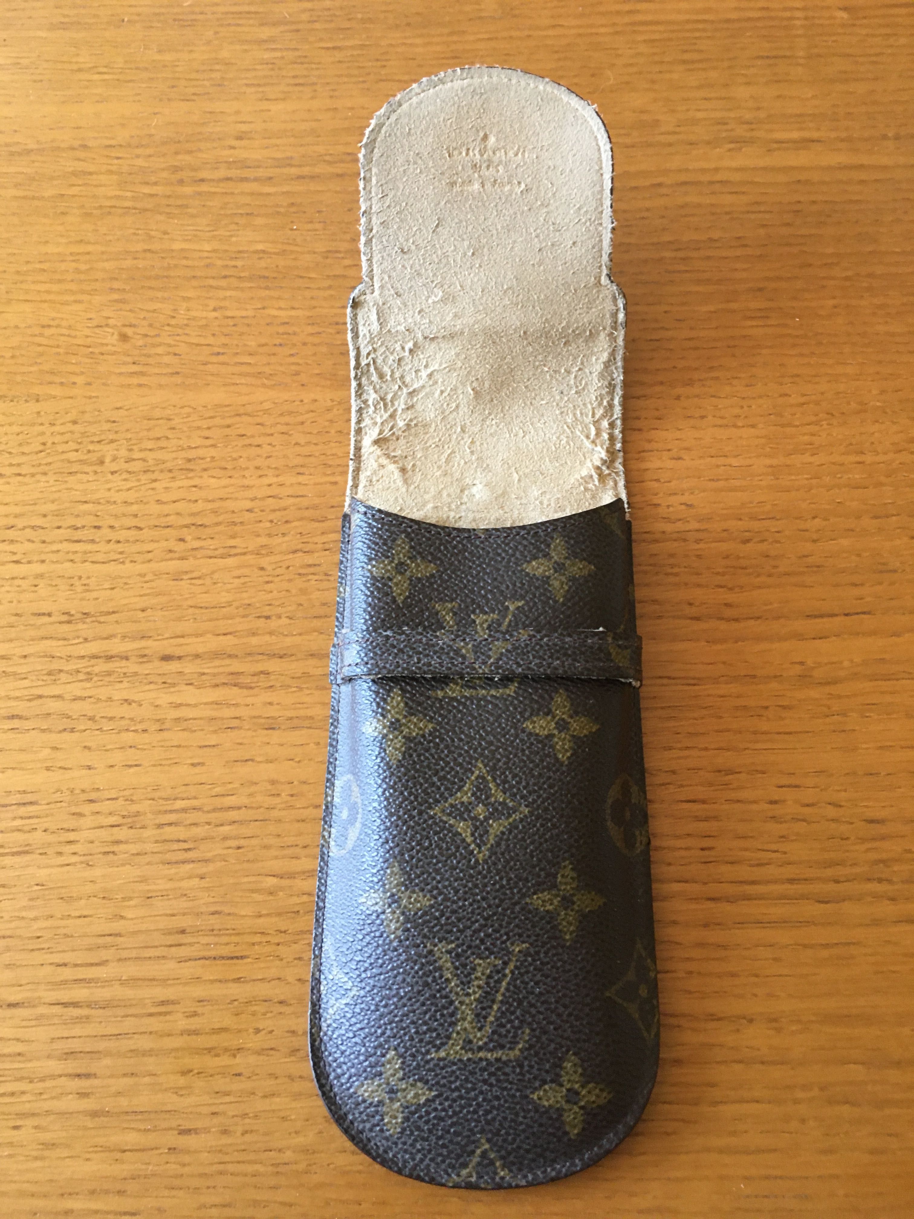 Louis Vuitton калъф за очила