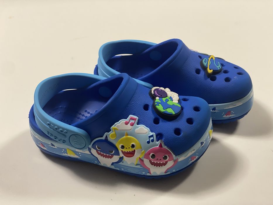 Crocs Babyshark 20-21