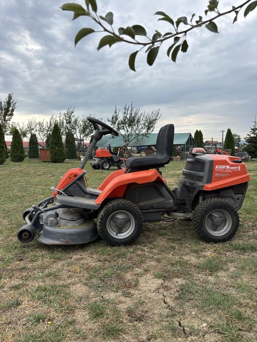 Tractoras gazon husqvarna