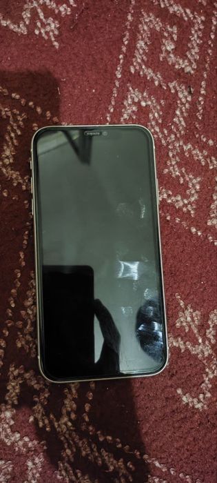 Iphone 11 4\64 xotira edial