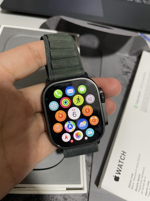 Apple Watch Ultra 2 / 49mm / 100%