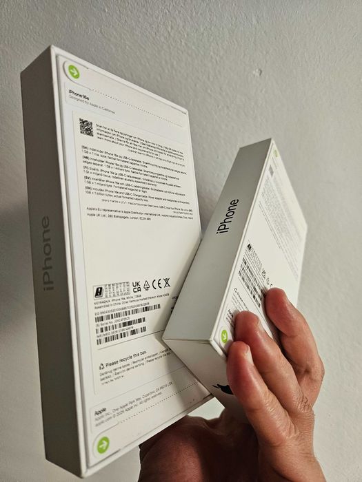 iPhone 16e 128 gb, sigilat la cutie, 1 an Garantie.