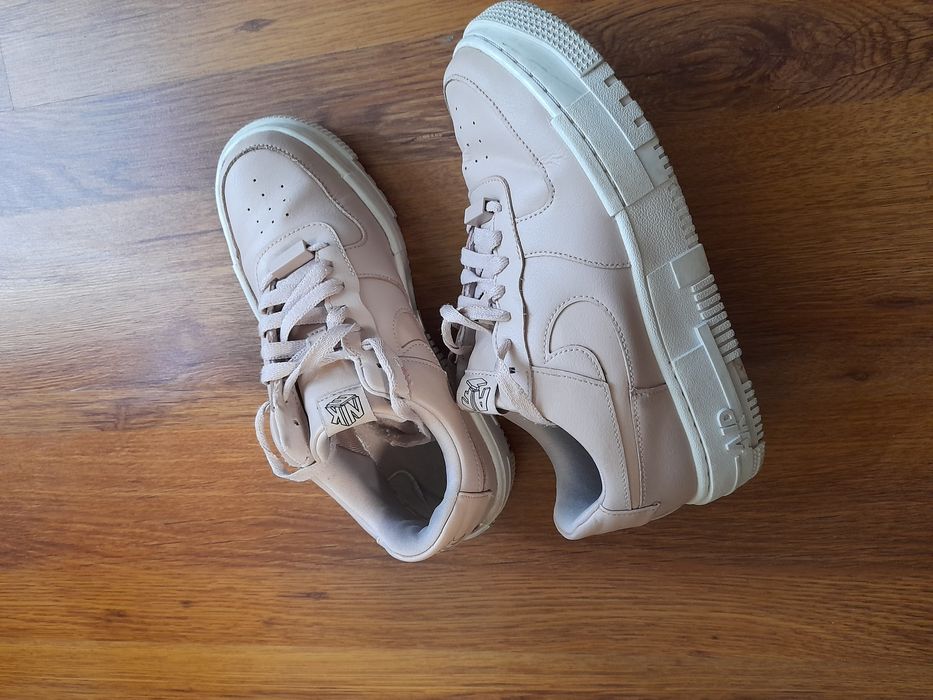 Nike Air force 1 кецове 39 номер.