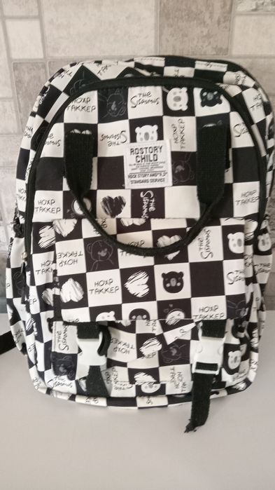 Продаю рюкзаки б/у