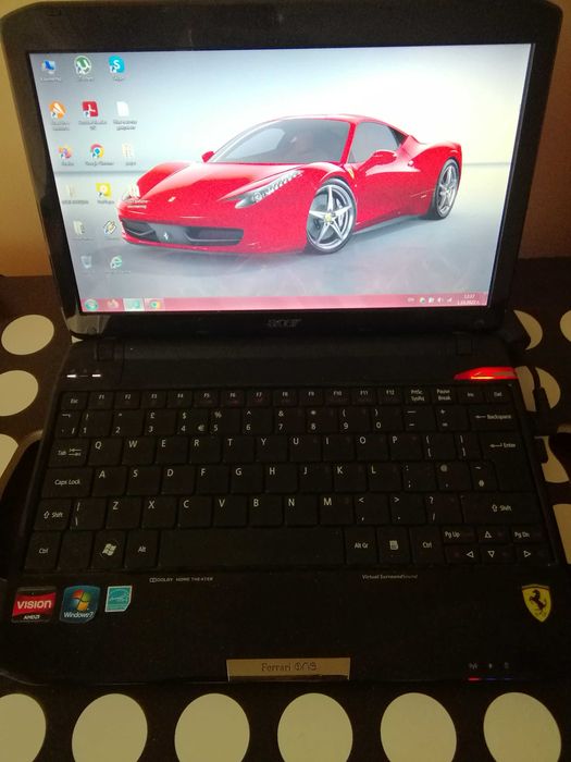 Продавам Лаптоп Acer Ferrari One Limited serie