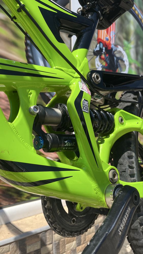 Specialized demo 8 26/М/world champion monster серия