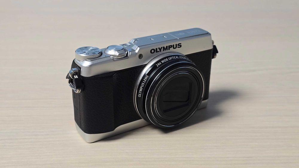 Olimpus Stylus SH-1 , 16.0 MP