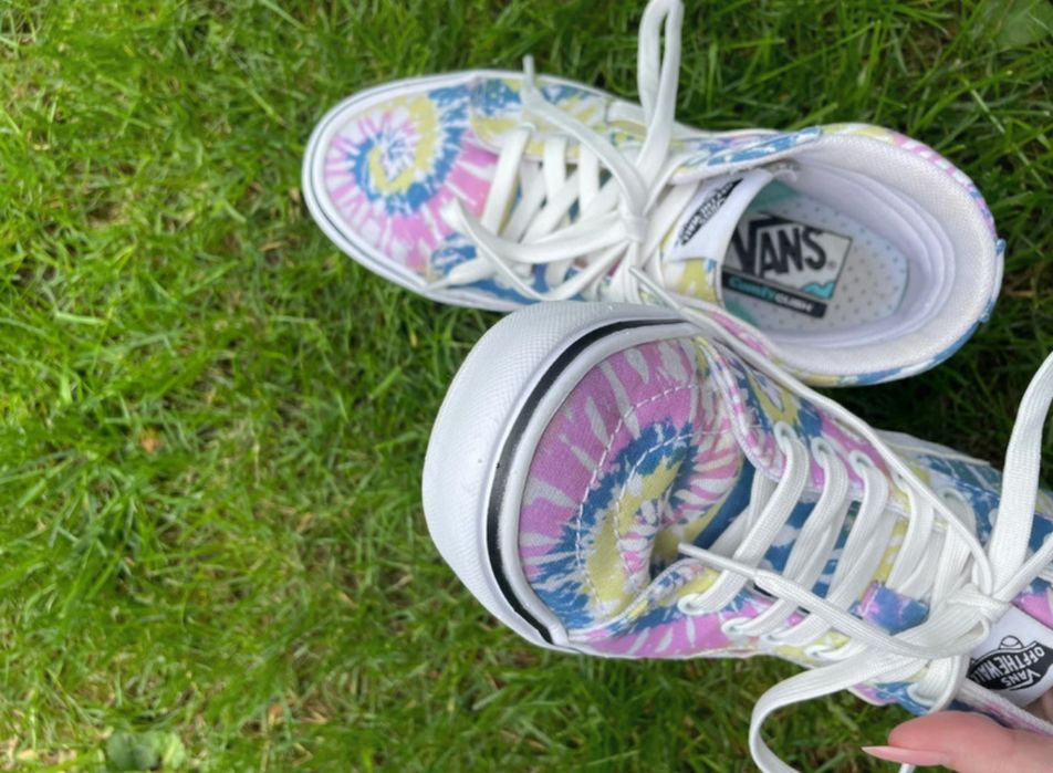 Tenisi Vans stare excelenta!!!