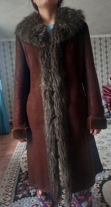 Продам  дублёнку  женский коричневый