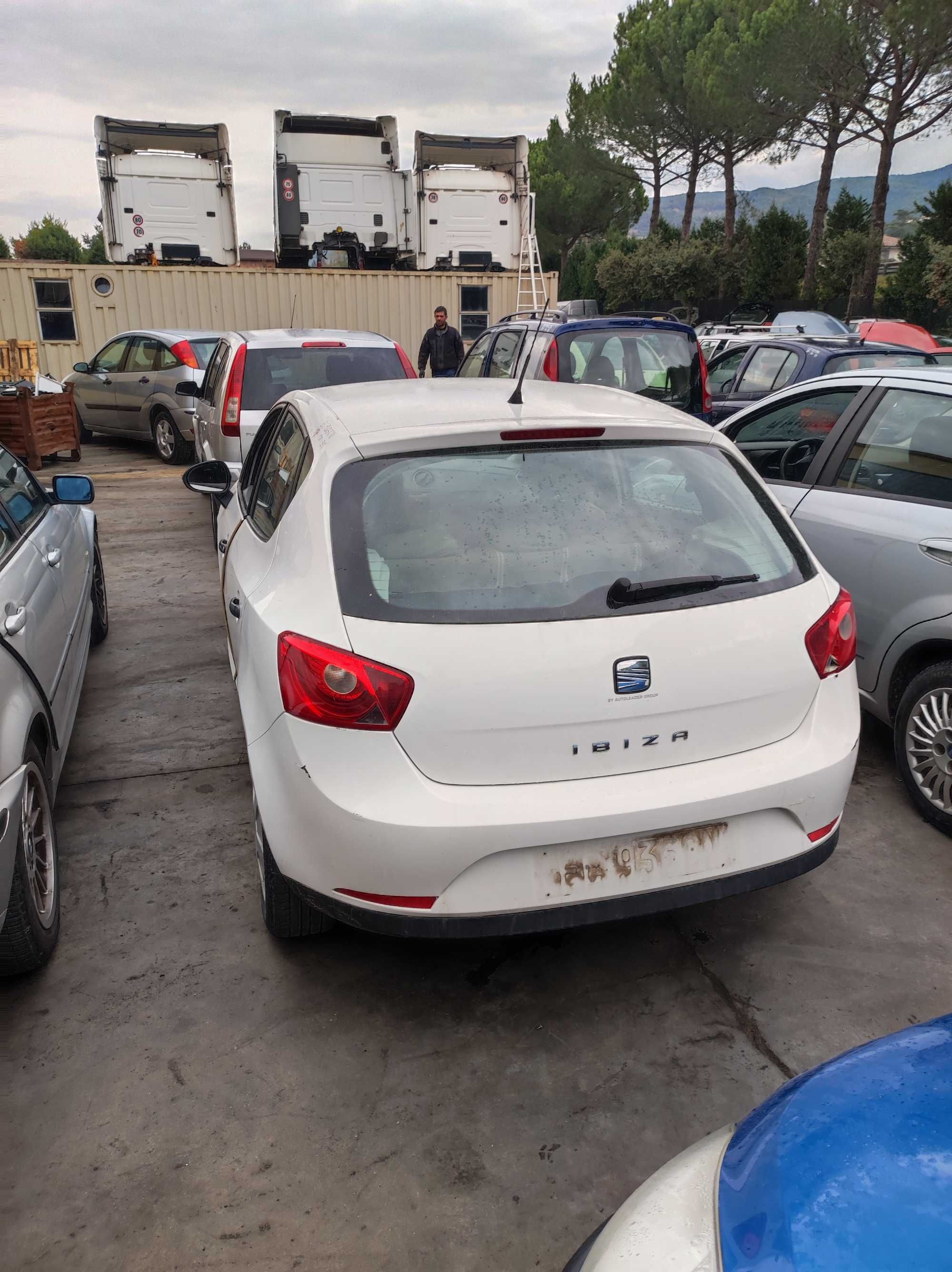 Seat ibiza/Сеат Ибиза 1.4  16v2010 г