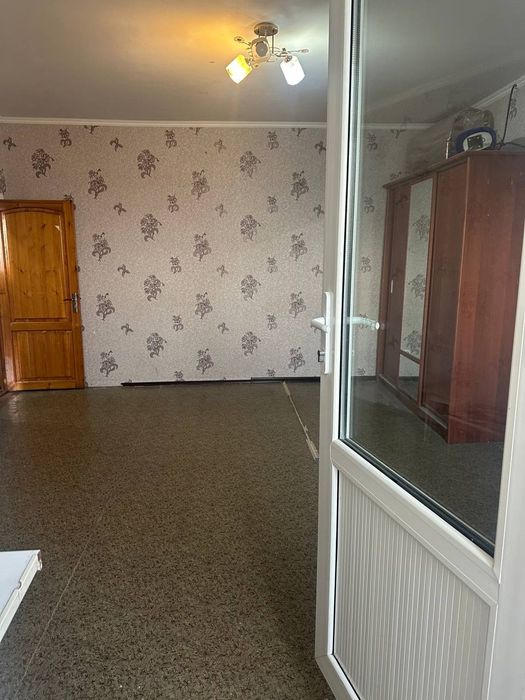 Arenda kvartira. Vodnik  bozorchani yonida. 1/7/9