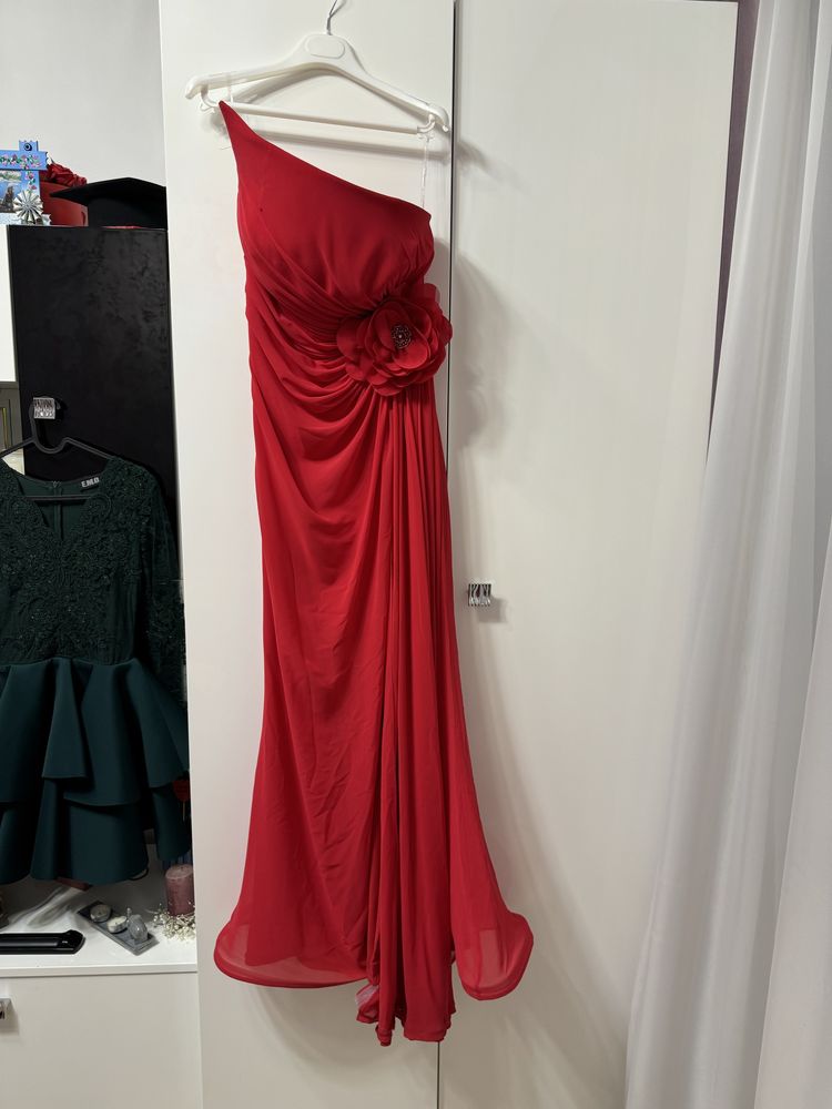 Rochie de nunta;