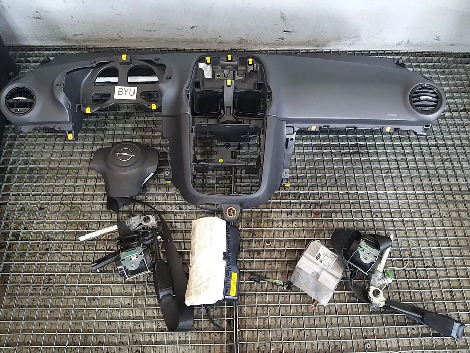 Kit plansa bord opel corsa d 13184100 13235770 ca250604ch 13256905 402501a9