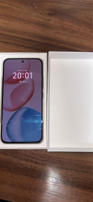 Telefon honor 400 de vanzare nou nout doar deschisa cutia in garantie