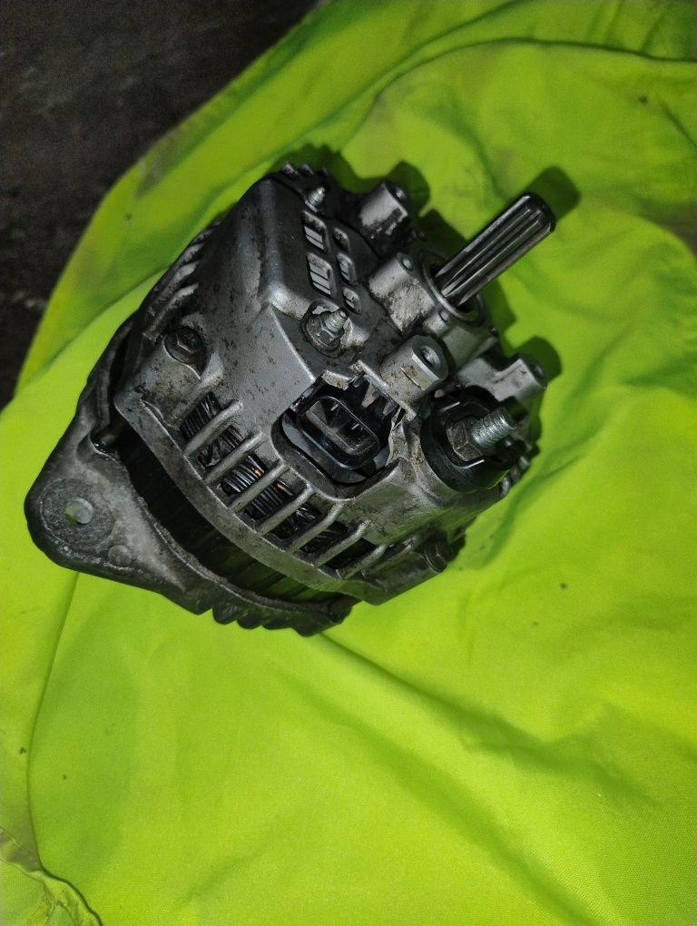 Alternator Opel Astra h