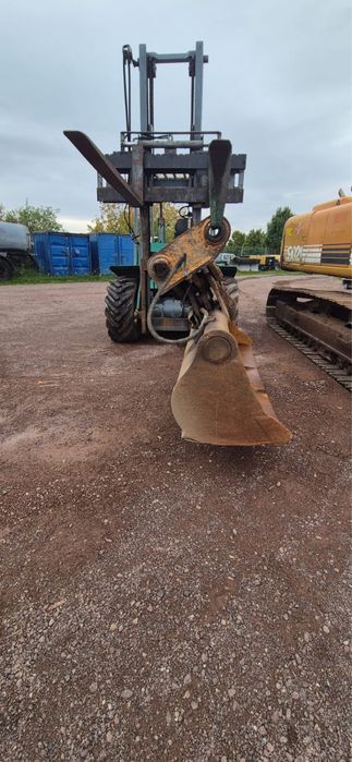 Cupa Taluz excavator cu actionare hidraulica