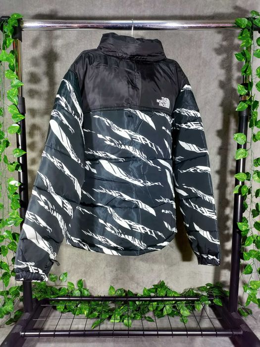 Geaca The North Face marimea L