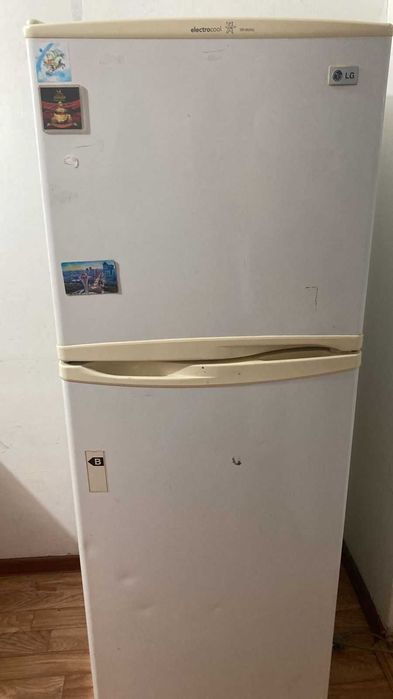 продам холодильник LG. самовызов
