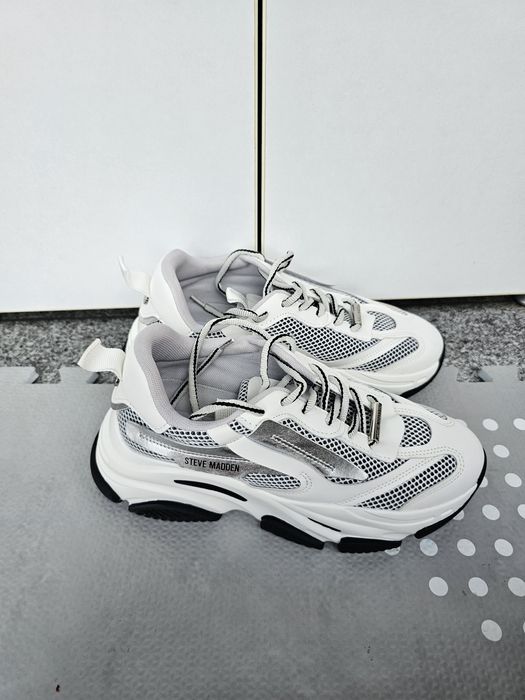 Adidasi Steve Madden marimea 41