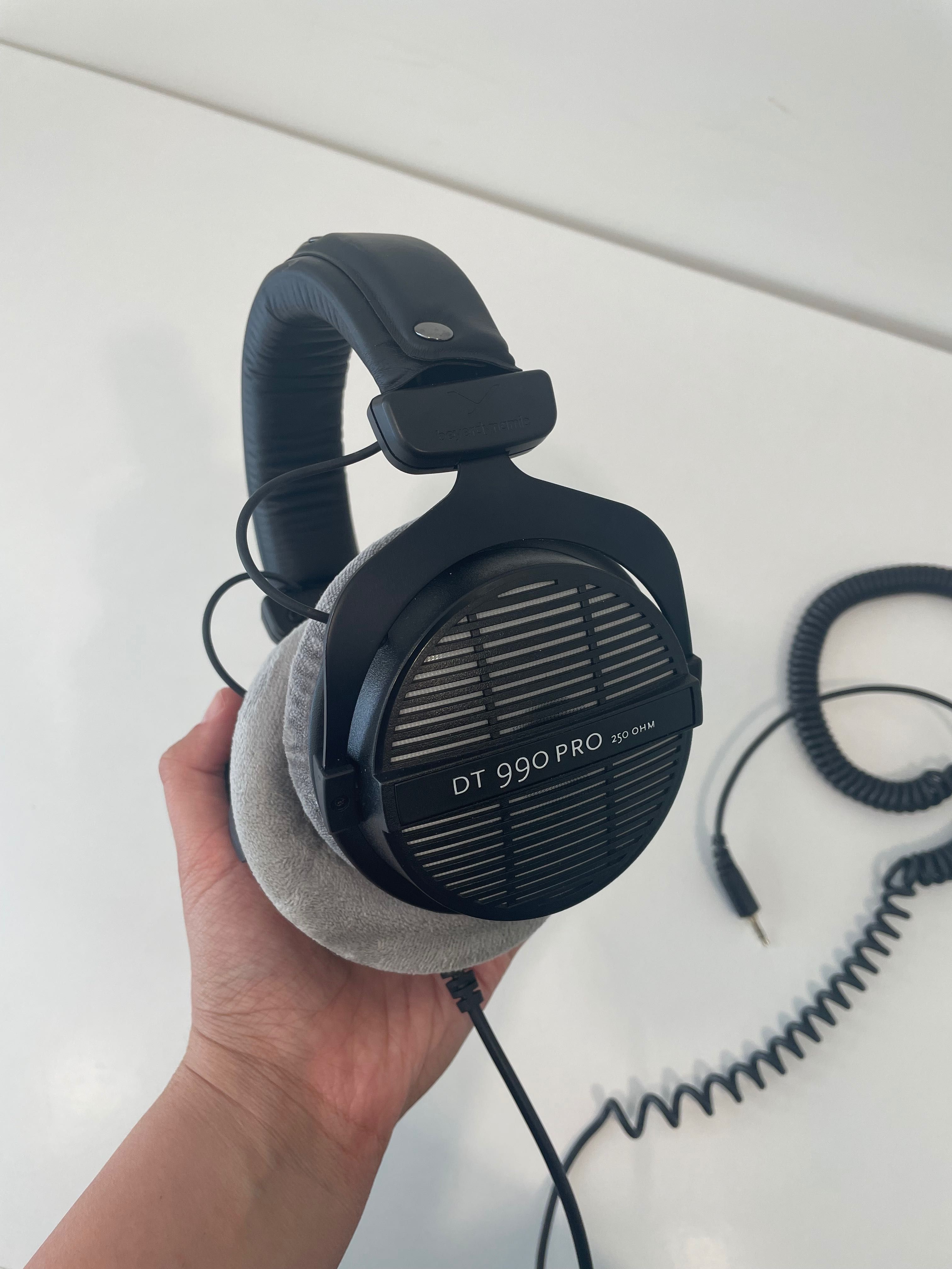 Слушалки Beyerdynamic - DT 990 PRO, 250 Ohm