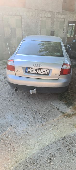 Vând Audi a4 b6 2.0 alt