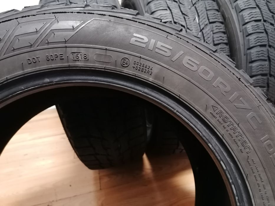 215/60/17C Nokian / бус зимни гуми
