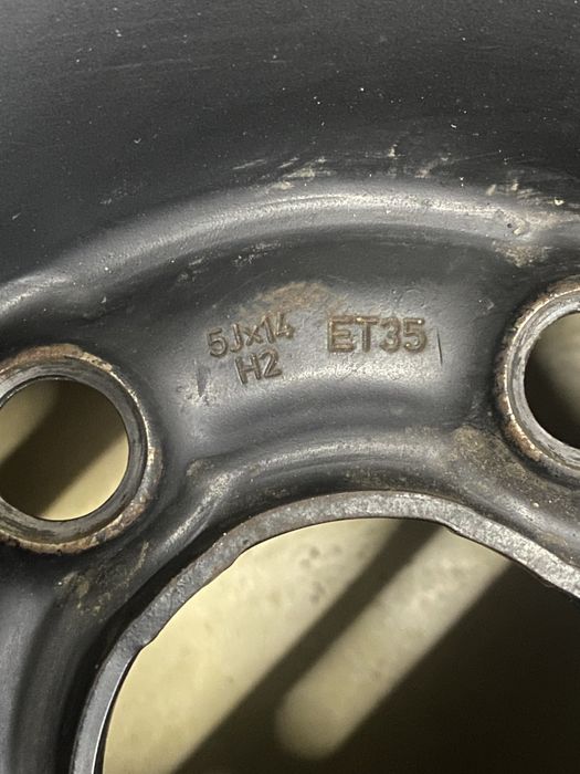 Продавам зимни гуми с джанти за Шкода Фабия